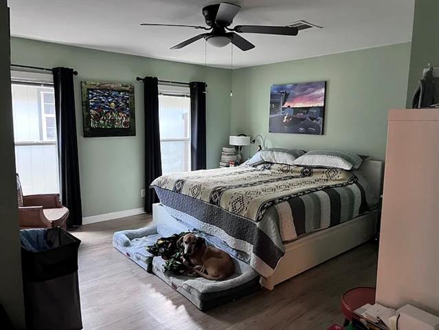 Building Photo - 208 N Walnut St