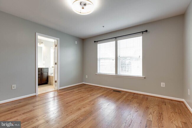 Building Photo - 1038 Ironwood Ln