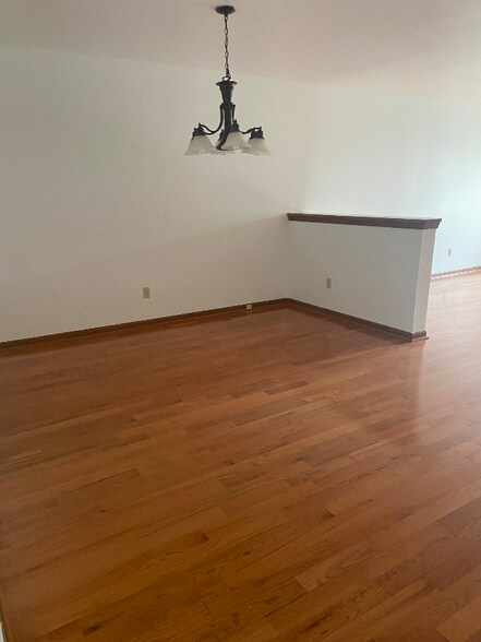 Building Photo - 2633 41st Pl