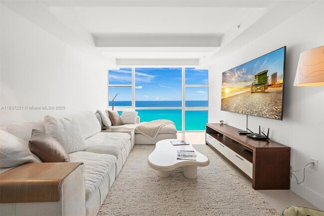 Building Photo - 6801 Collins Ave