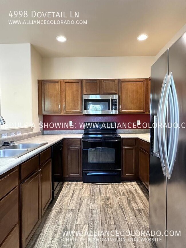 Building Photo - 4998 Dovetail Ln
