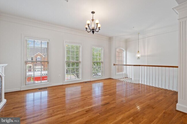 Building Photo - 1515 Regent Manor Ct