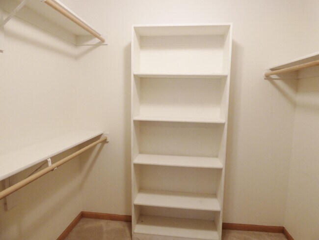 Building Photo - 4506 Kelsey Dr