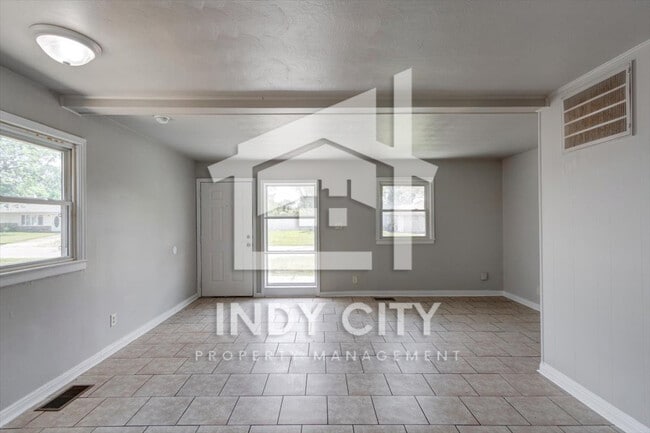 Building Photo - 8104 E 50th St