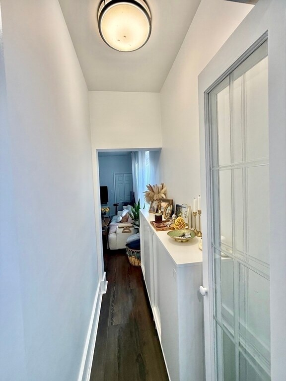 Building Photo - 13 Schuyler St