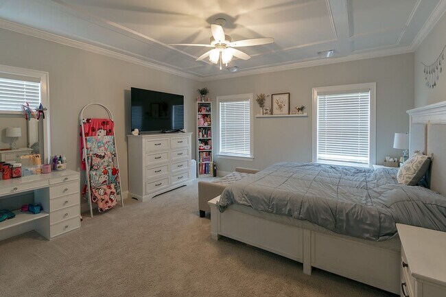 Building Photo - Available July 15, 2026