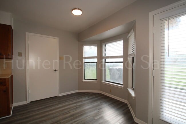 Building Photo - Charming North Killeen Home