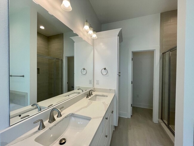 Building Photo - Brand new in Dawson Bluff and move in ready!