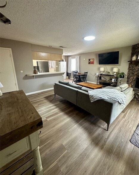 Building Photo - 1005 Waverly Dr