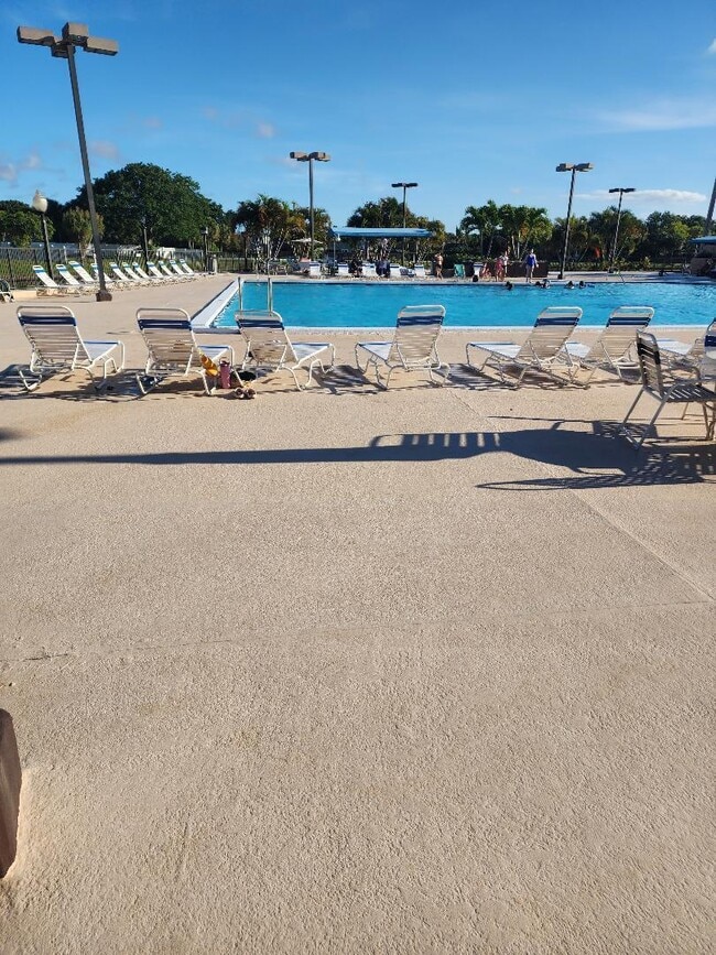 Building Photo - 3760 NW 19th St