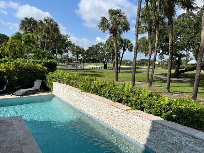 Building Photo - 17651 Tiffany Trace Dr