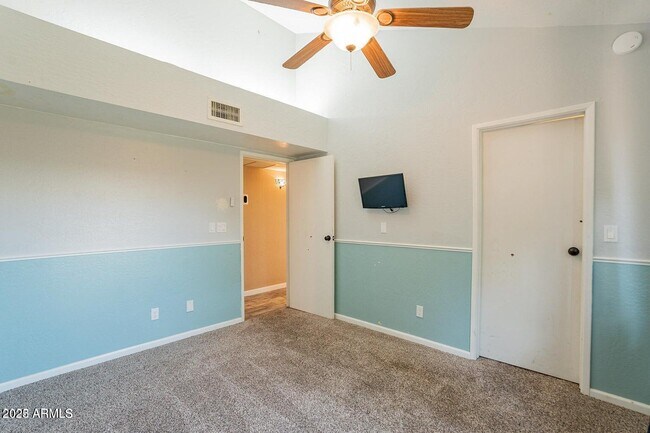 Building Photo - 2019 W Lemon Tree Pl