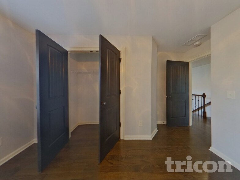 Building Photo - 1821 Binnies Way