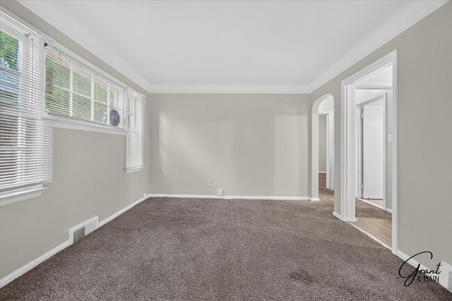 Building Photo - 4 Bedroom Home - $1,550