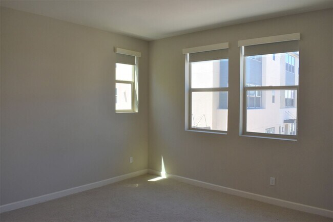 Building Photo - 16755 Coyote Bush Dr