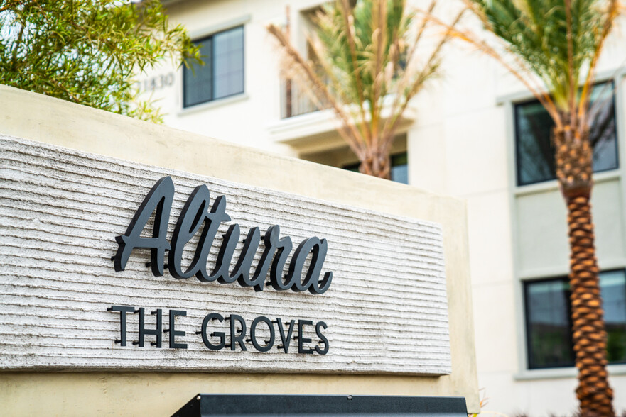 Primary Photo - Altura at the Groves