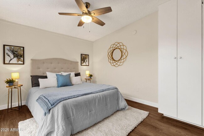 Building Photo - 16819 E Gunsight Dr