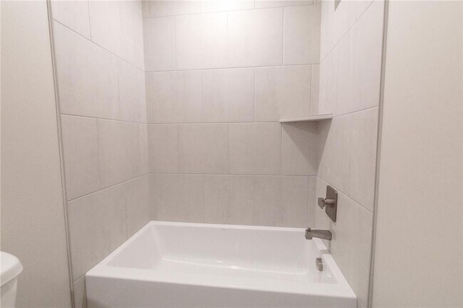 Building Photo - Luxury BRAND NEW 3 Bedroom 2 Bathroom Home...