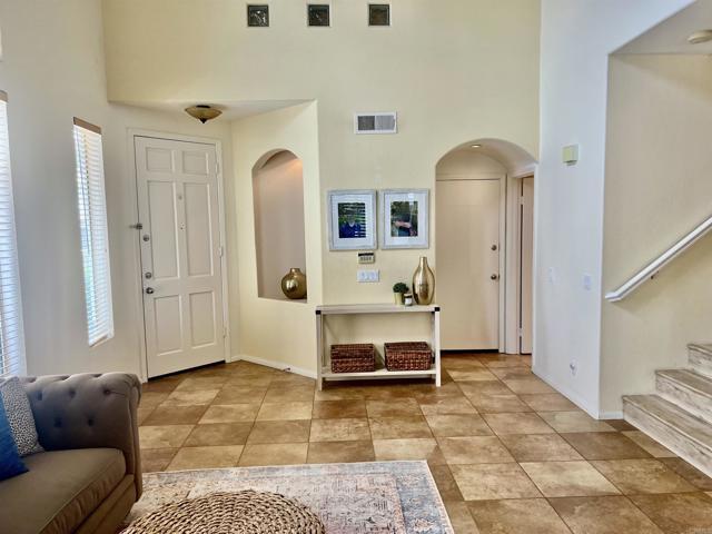 Building Photo - 4635 Da Vinci St