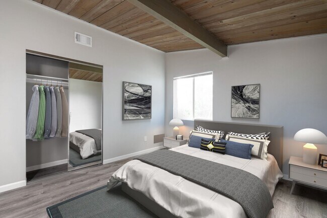 Building Photo - 5014 Chaparral Way