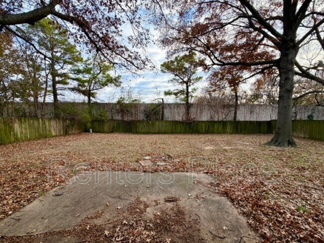 Building Photo - 6824 E 95th St