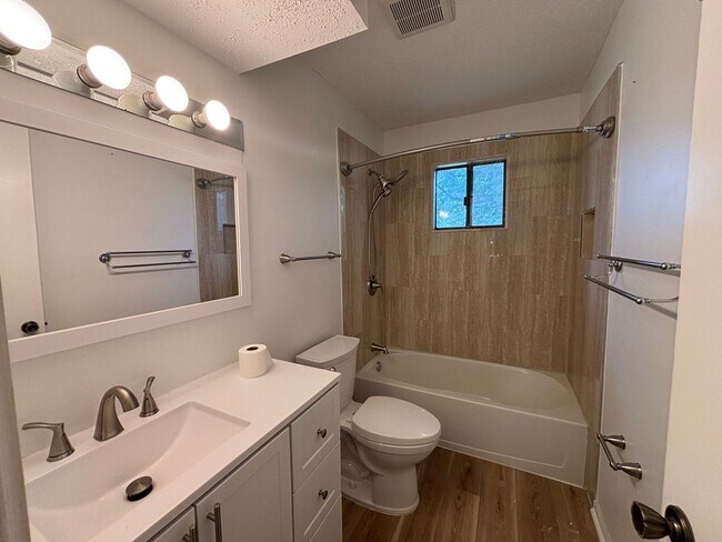 Building Photo - 5 BR/2.5BA | Sprawling Single Family Home | 2-Car Garage | Huge backyard!