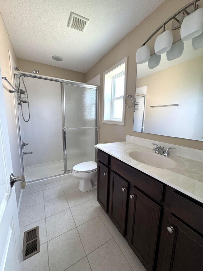 Building Photo - 1166 Lenox Ct