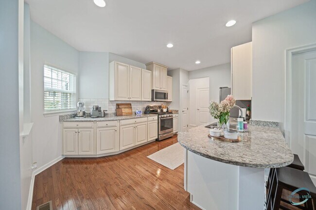 Building Photo - 12908 White Pine Way