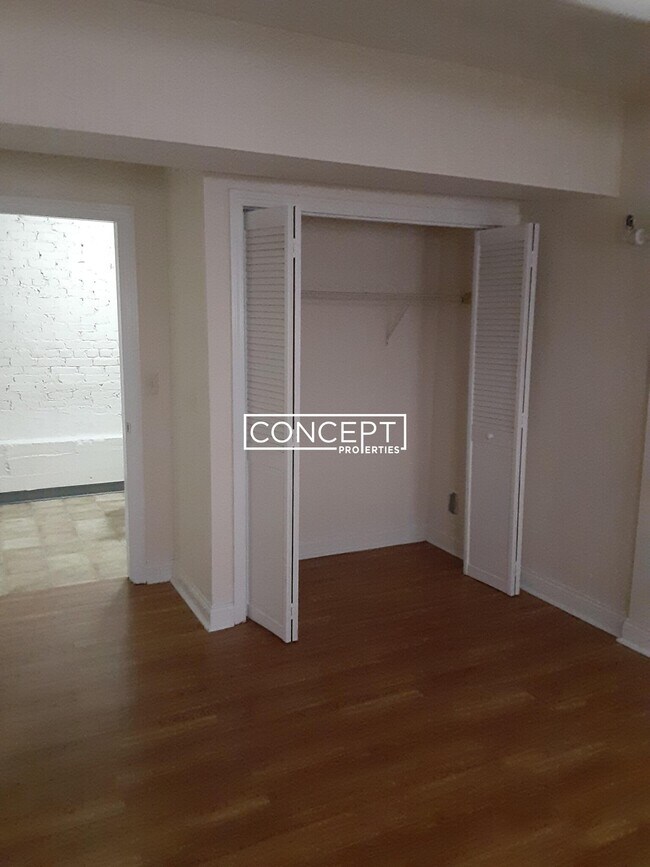 Building Photo - 1131 Commonwealth Ave