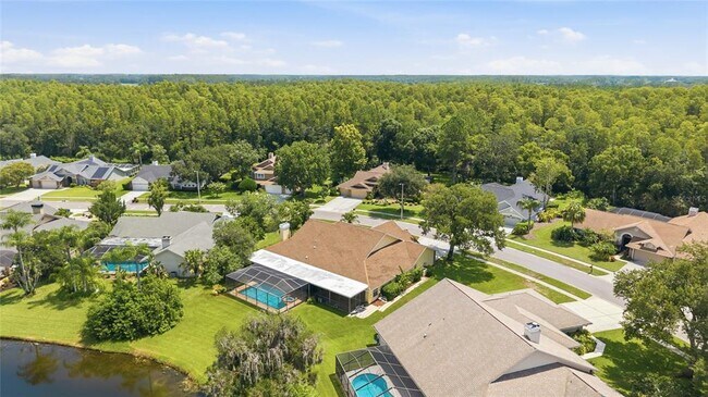 Building Photo - 6513 Thoroughbred Loop