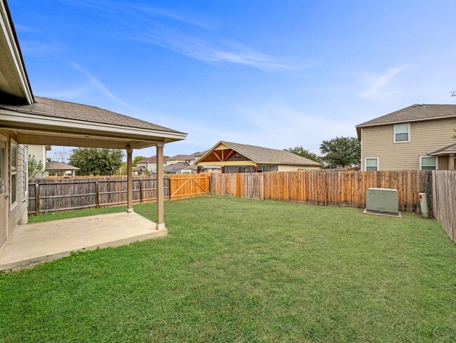 Building Photo - 1826 Strawhouse Way