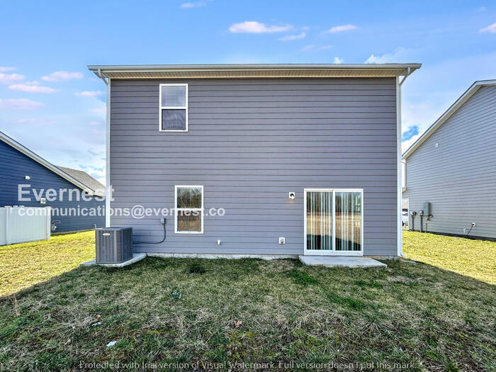 Building Photo - 3251 Quintana Dr