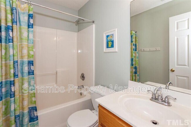 Building Photo - 109 Chilmark Ridge Dr