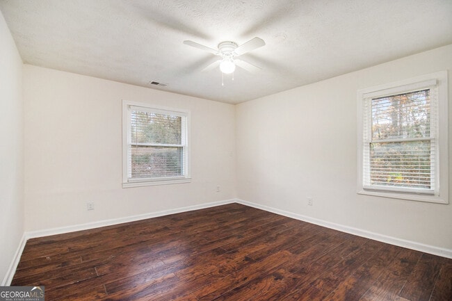 Building Photo - 2087 Austin Dr