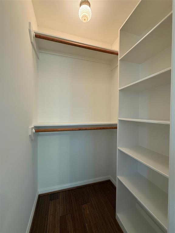 Building Photo - 5007 Shady Nook Ct