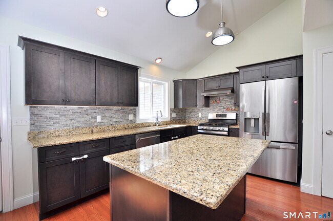 Building Photo - 103 Old Village Cir