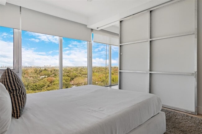 Building Photo - 5781 Biscayne Blvd