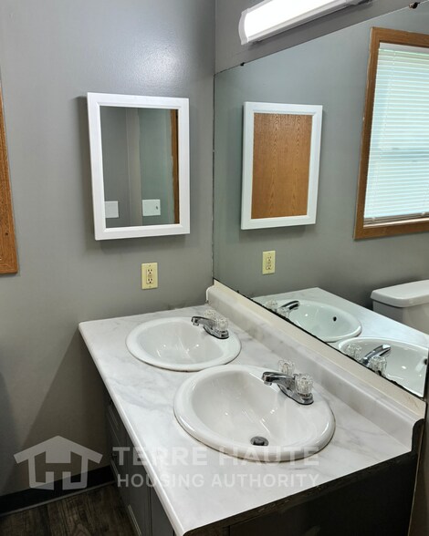 Building Photo - 2121 Liberty Ave