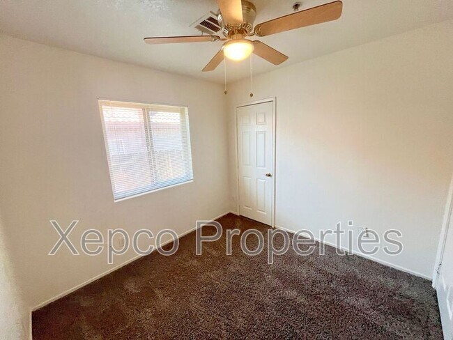 Building Photo - 13615 Verbena Dr