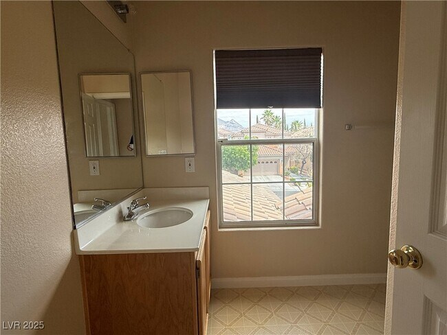Building Photo - 11613 Villa Malaparte Ave