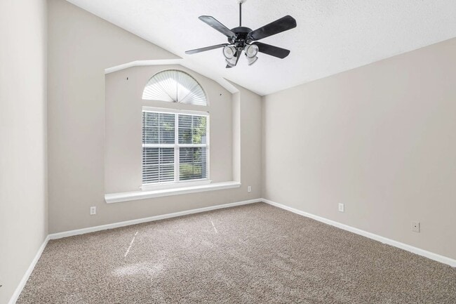 Building Photo - 710 Osprey Dr
