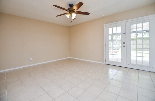 Building Photo - 17323 Glenpatti Dr