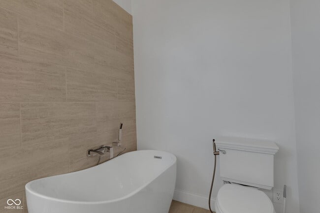 Building Photo - 11178 Ditch Rd