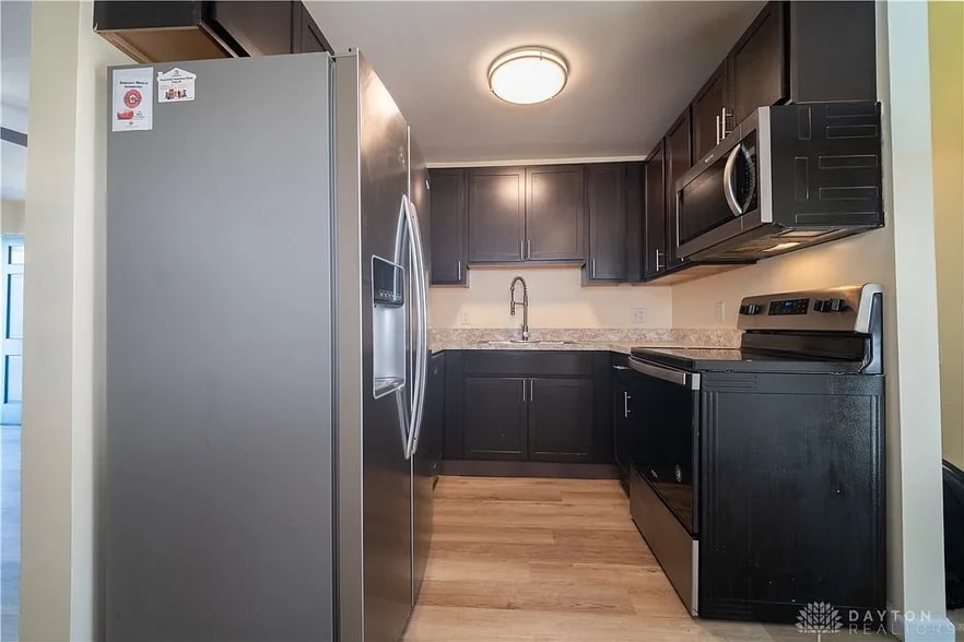 kitchen - 3019 Larue Dr