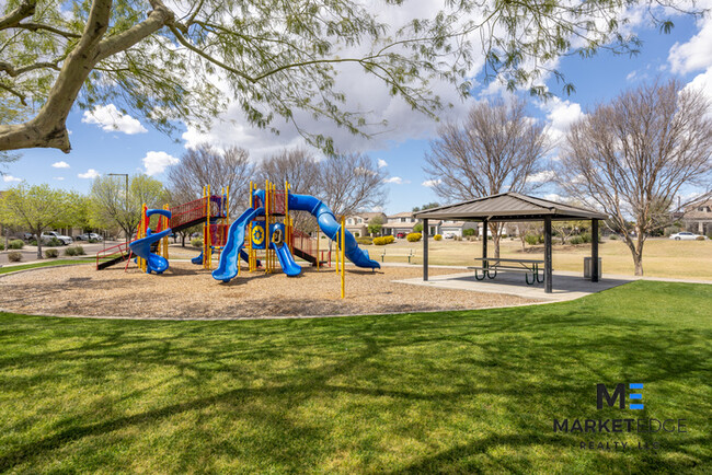 Building Photo - Home at Litchfield/Camelback! JOIN THE WAI...