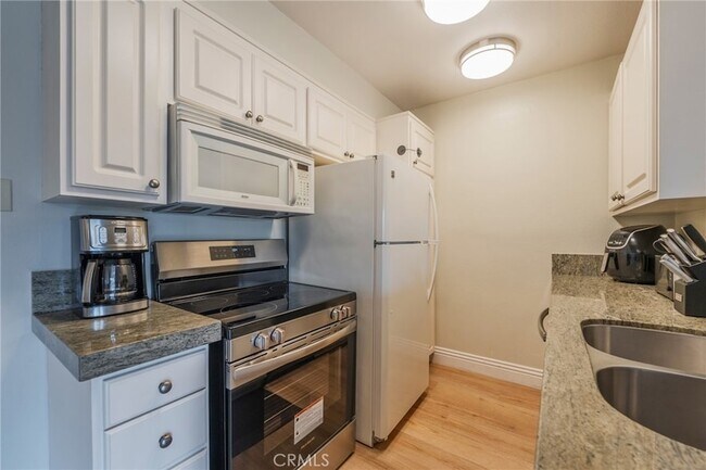 Building Photo - 8163 Redlands St