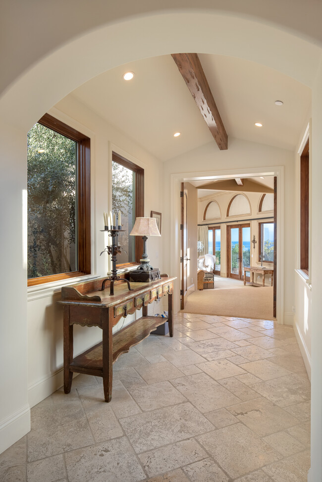 Building Photo - 22560 Carbon Mesa Rd