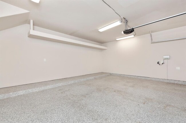 Building Photo - 1406 Hickory St