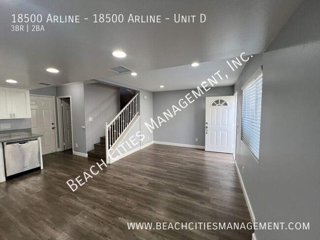 Building Photo - Remodeled 3 Bed, 2.5 Bath Town Home with A...