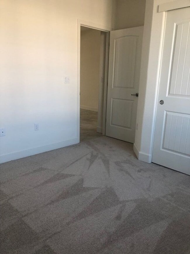 Building Photo - Single Story Stockton Home - Located in Westlake Village